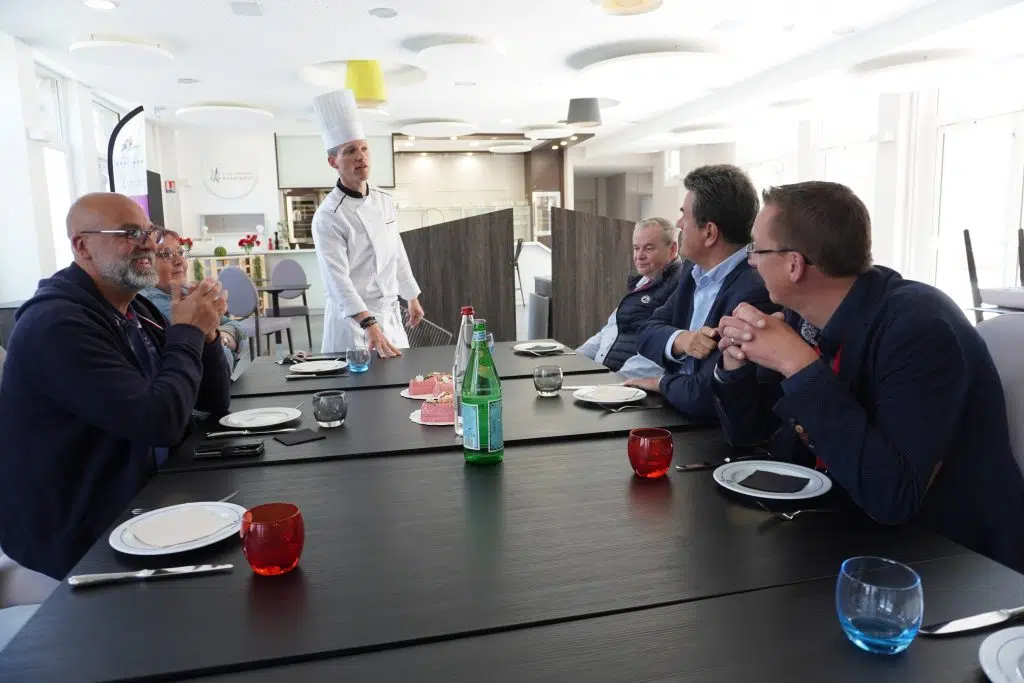 dégustation pâtisserie chef école hôtelière