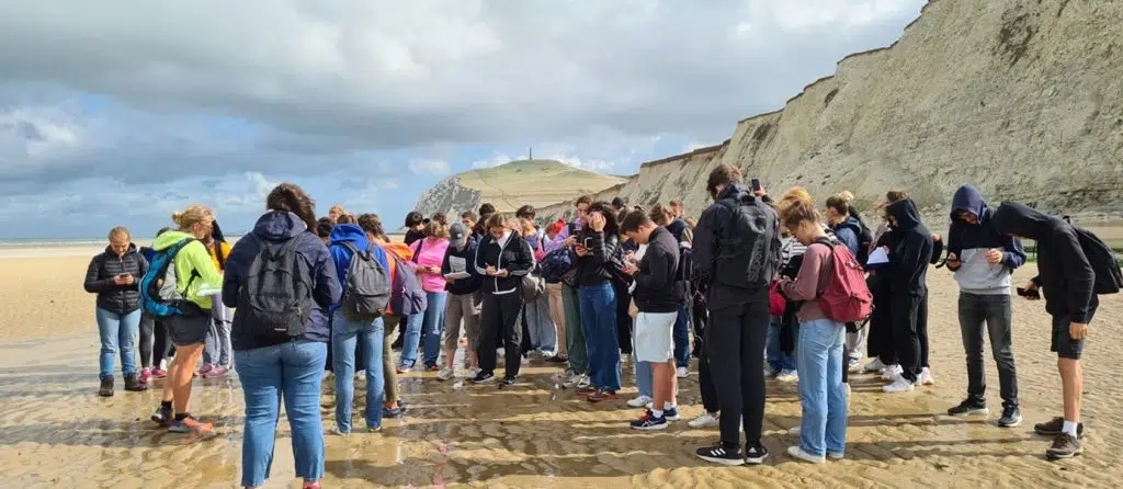 lycéens plage falaise